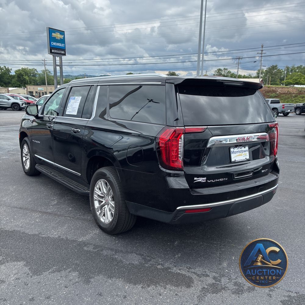 2023 GMC Yukon XL SLT