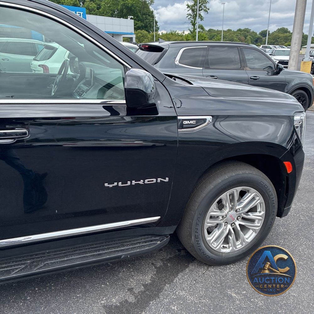2023 GMC Yukon XL SLT