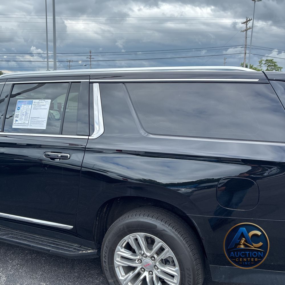 2023 GMC Yukon XL SLT