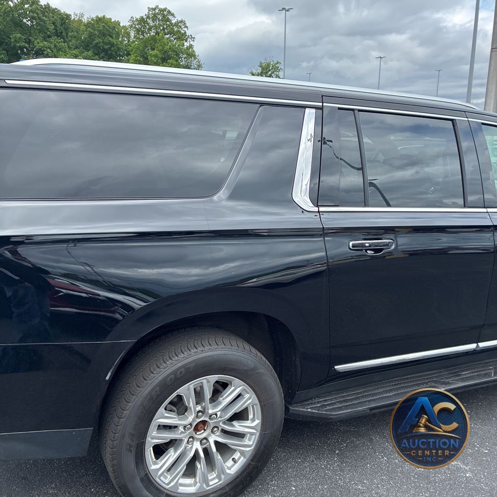 2023 GMC Yukon XL SLT