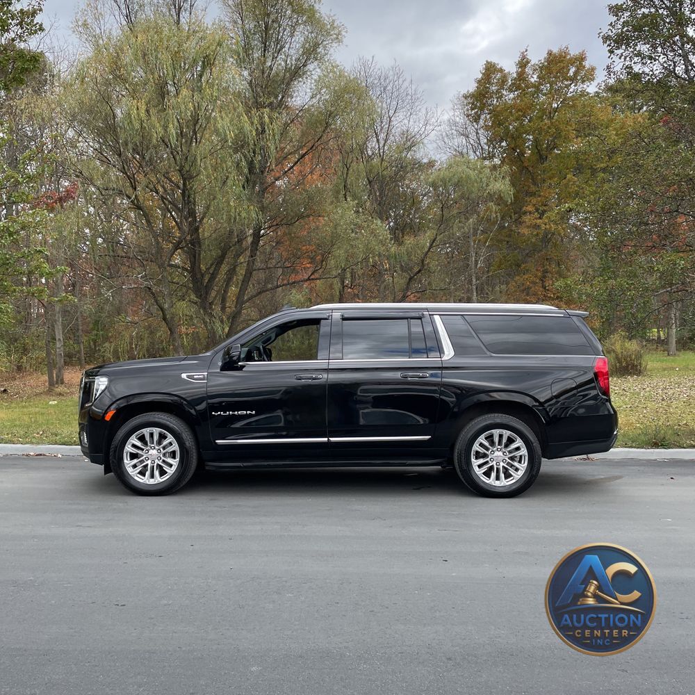 2023 GMC Yukon XL SLT