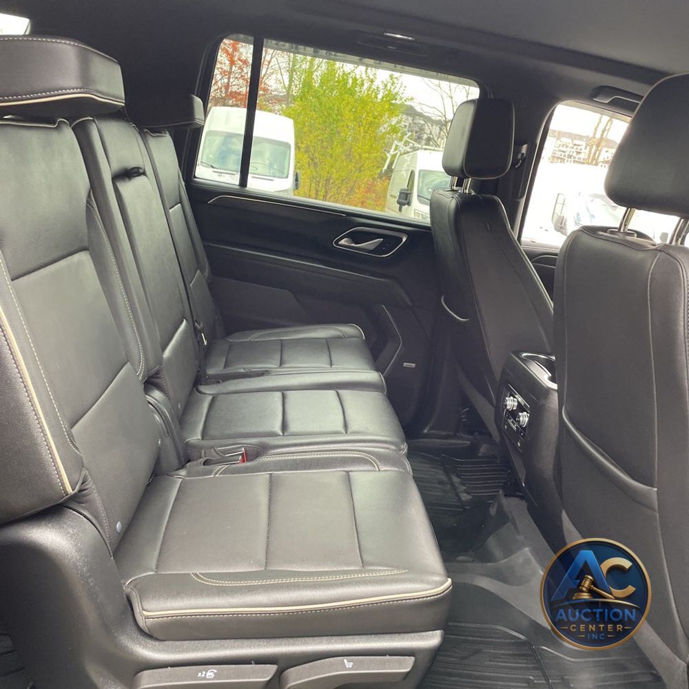 2023 GMC Yukon XL SLT