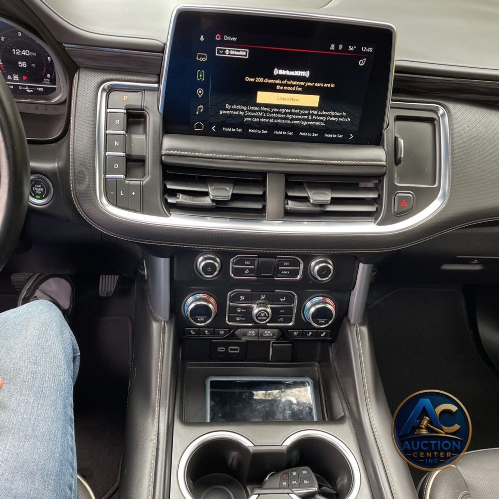 2023 GMC Yukon XL SLT
