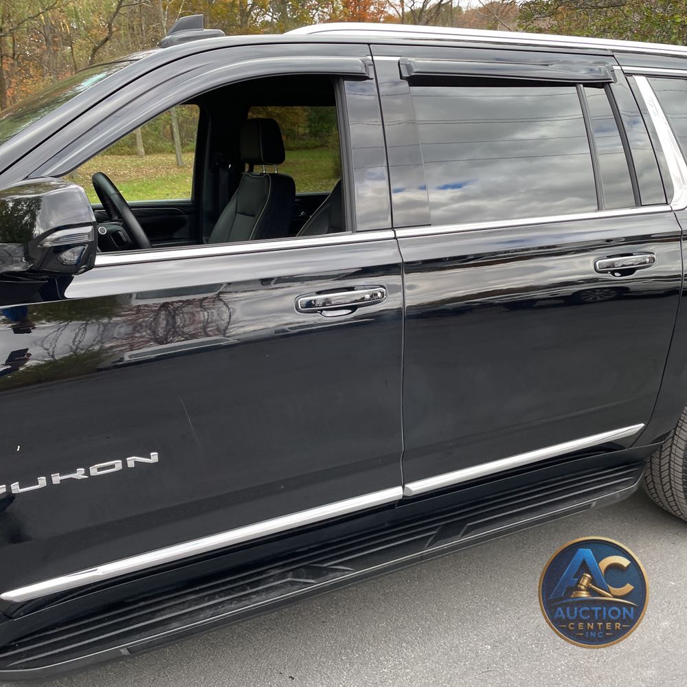2023 GMC Yukon XL SLT