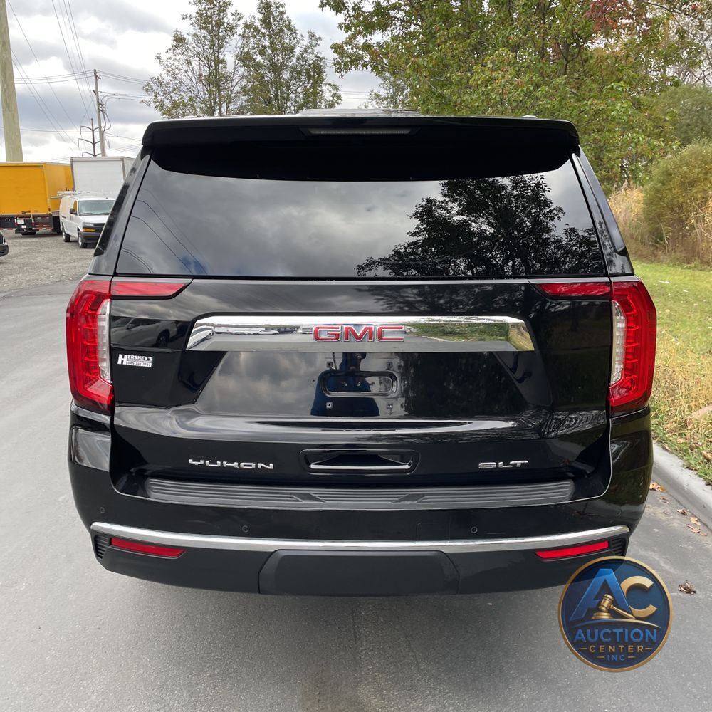 2023 GMC Yukon XL SLT