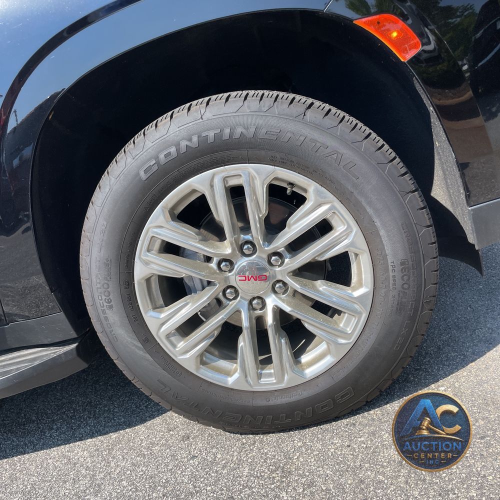 2024 GMC Yukon XL SLT