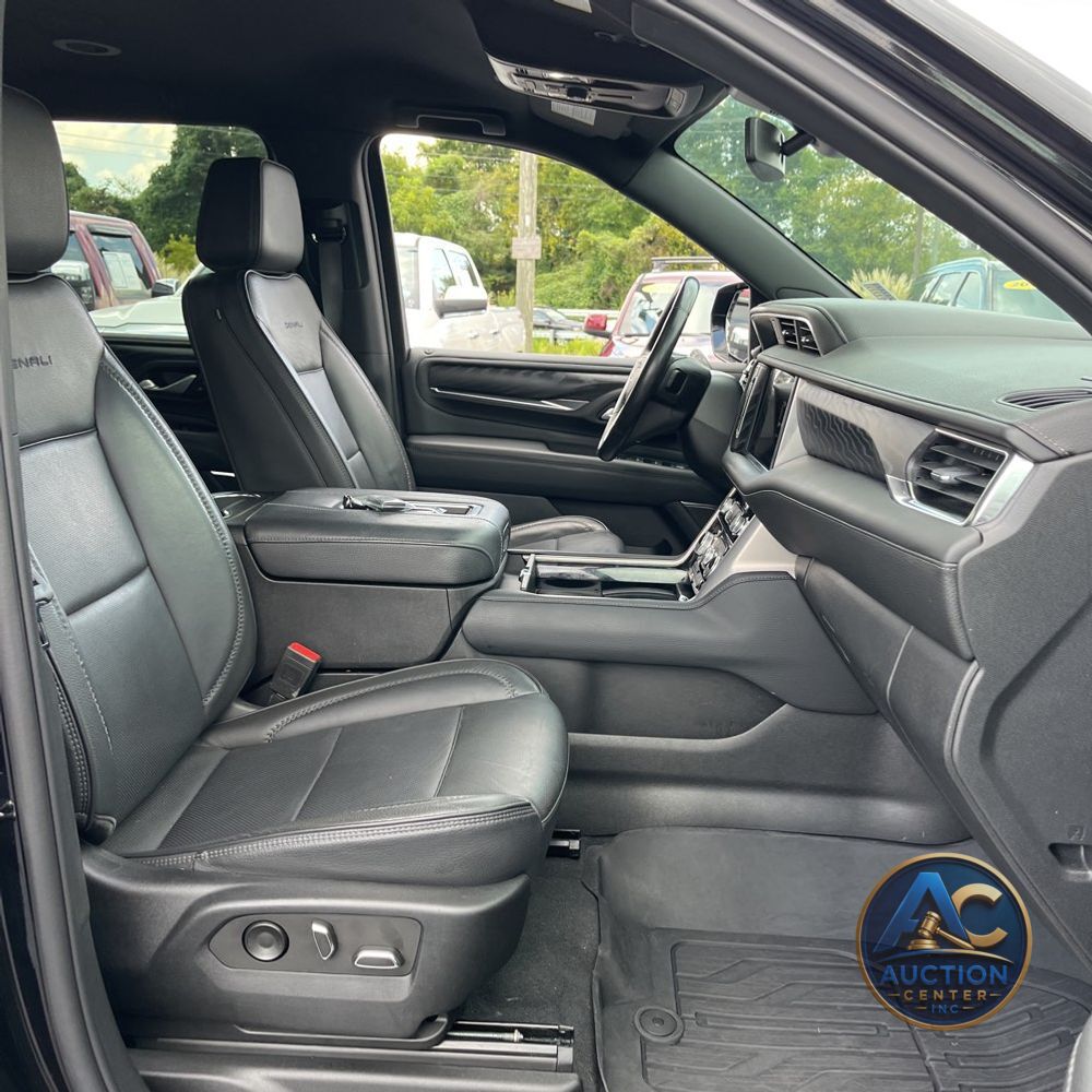 2022 GMC Yukon XL Denali