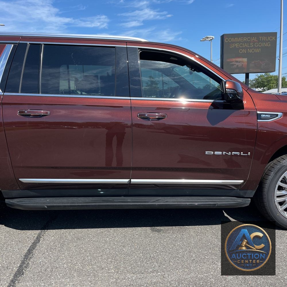 2023 GMC Yukon XL Denali