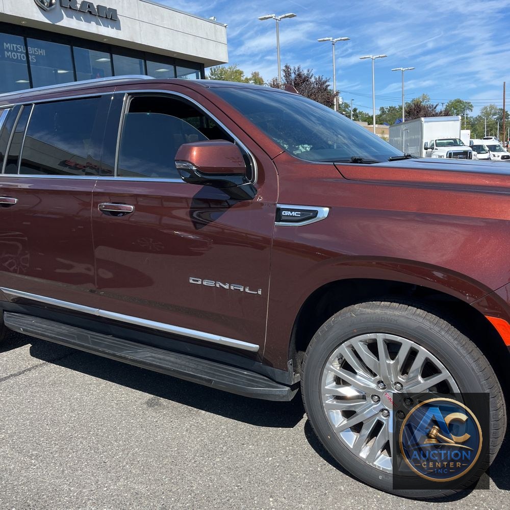 2023 GMC Yukon XL Denali