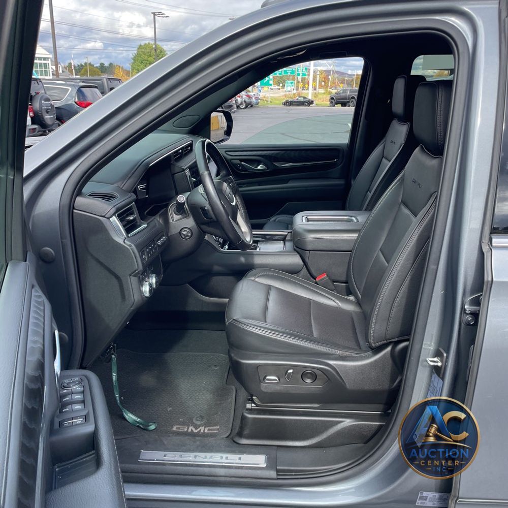 2022 GMC Yukon XL Denali