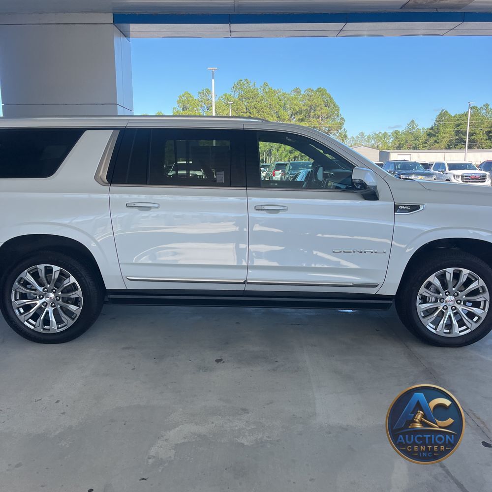 2023 GMC Yukon XL Denali