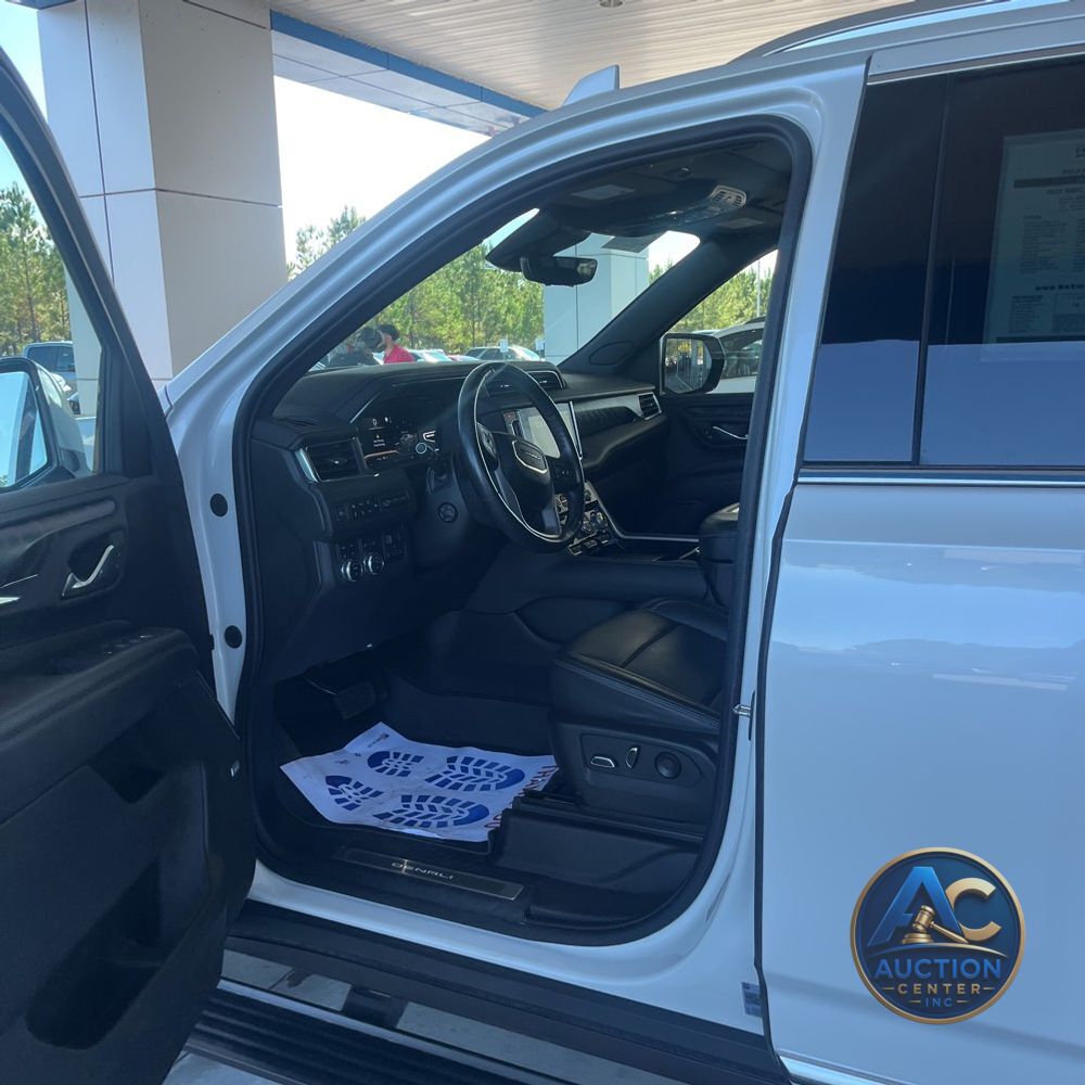 2023 GMC Yukon XL Denali