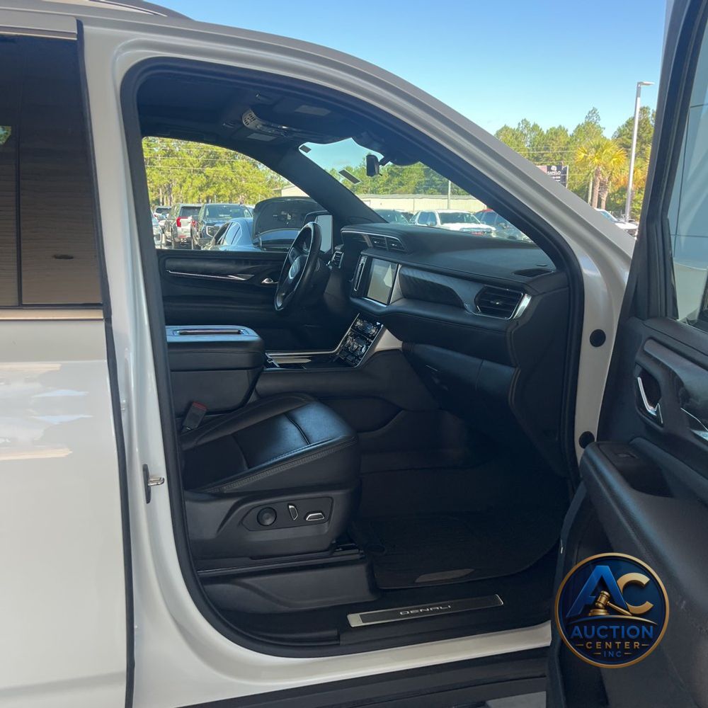 2023 GMC Yukon XL Denali