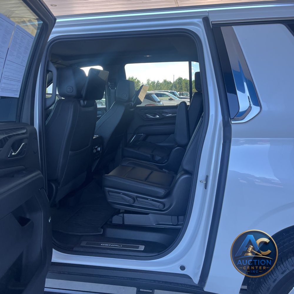 2023 GMC Yukon XL Denali