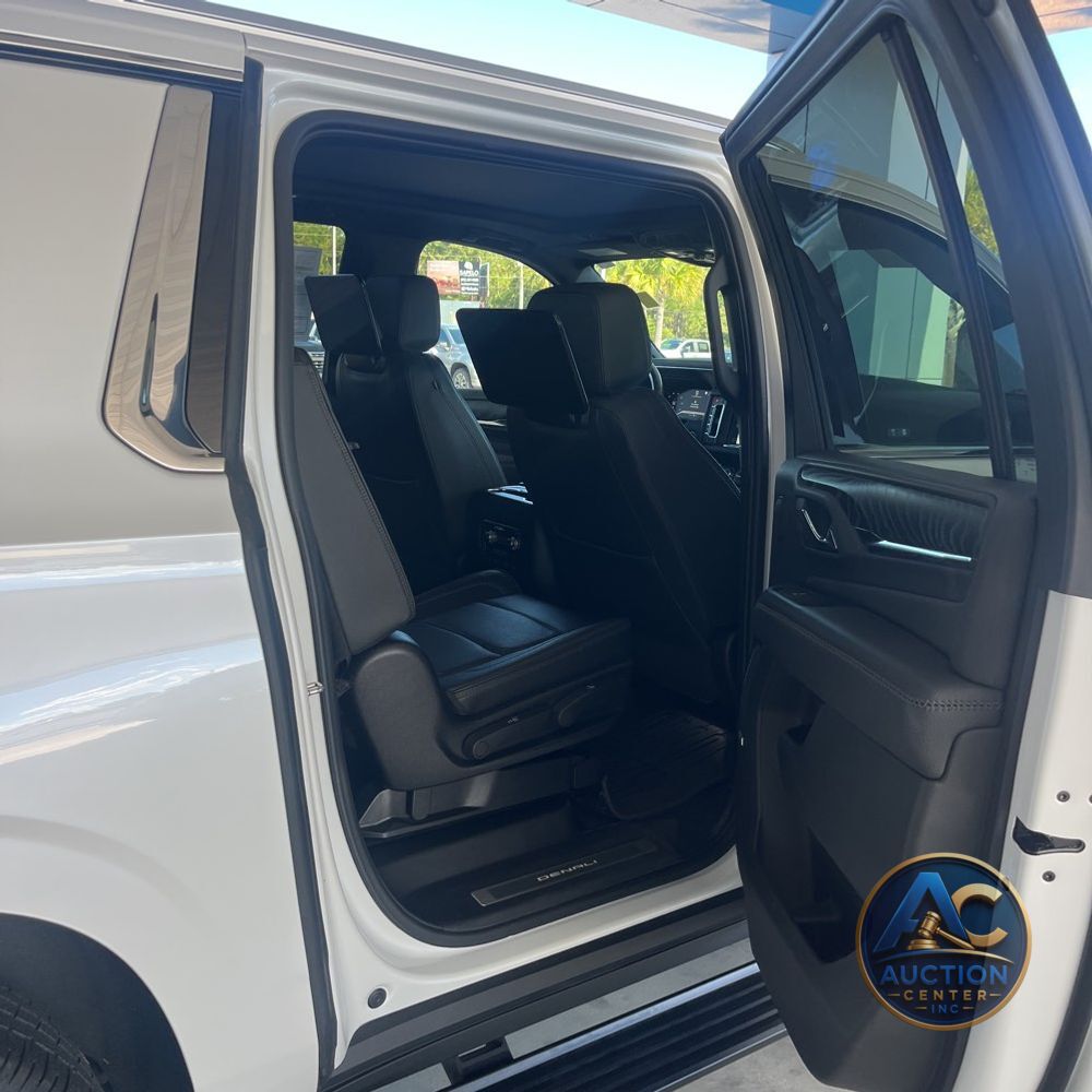 2023 GMC Yukon XL Denali