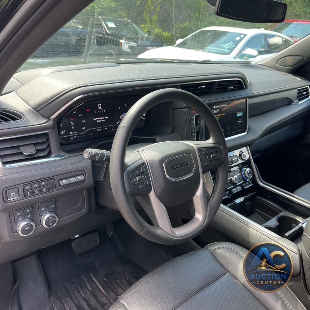 2023 GMC Yukon XL Denali