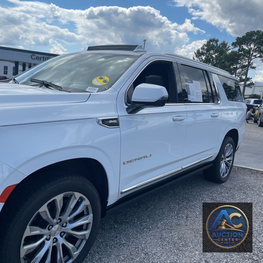 2023 GMC Yukon XL Denali