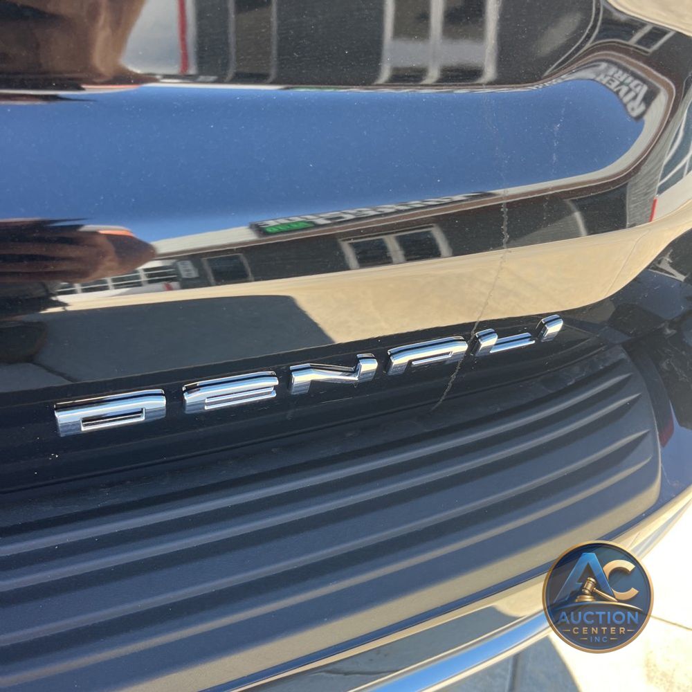 2023 GMC Yukon XL Denali