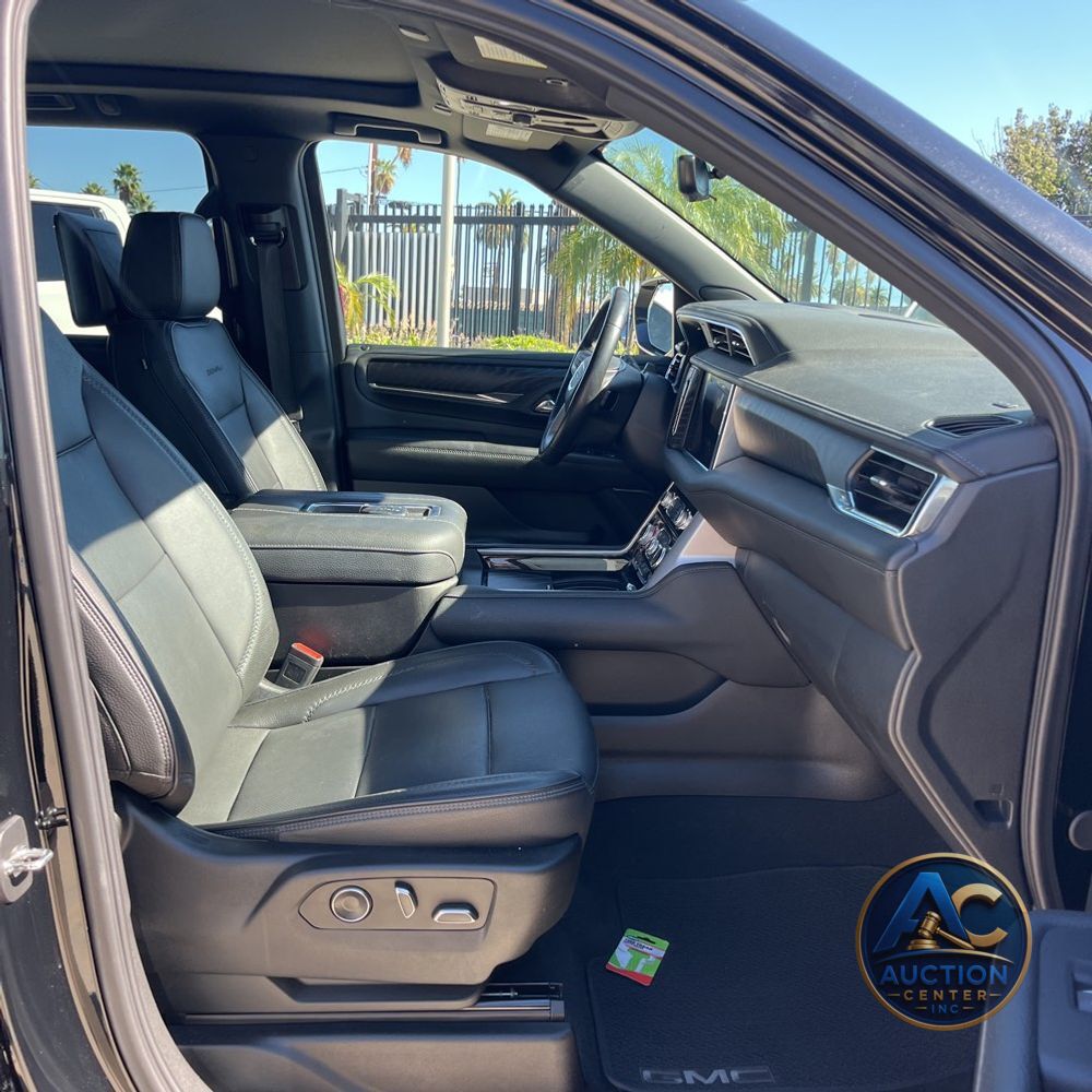 2023 GMC Yukon XL Denali
