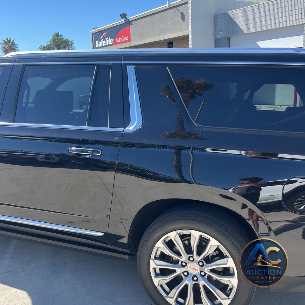 2023 GMC Yukon XL Denali