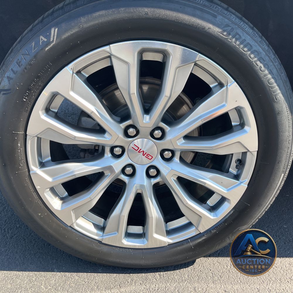 2022 GMC Yukon XL Denali