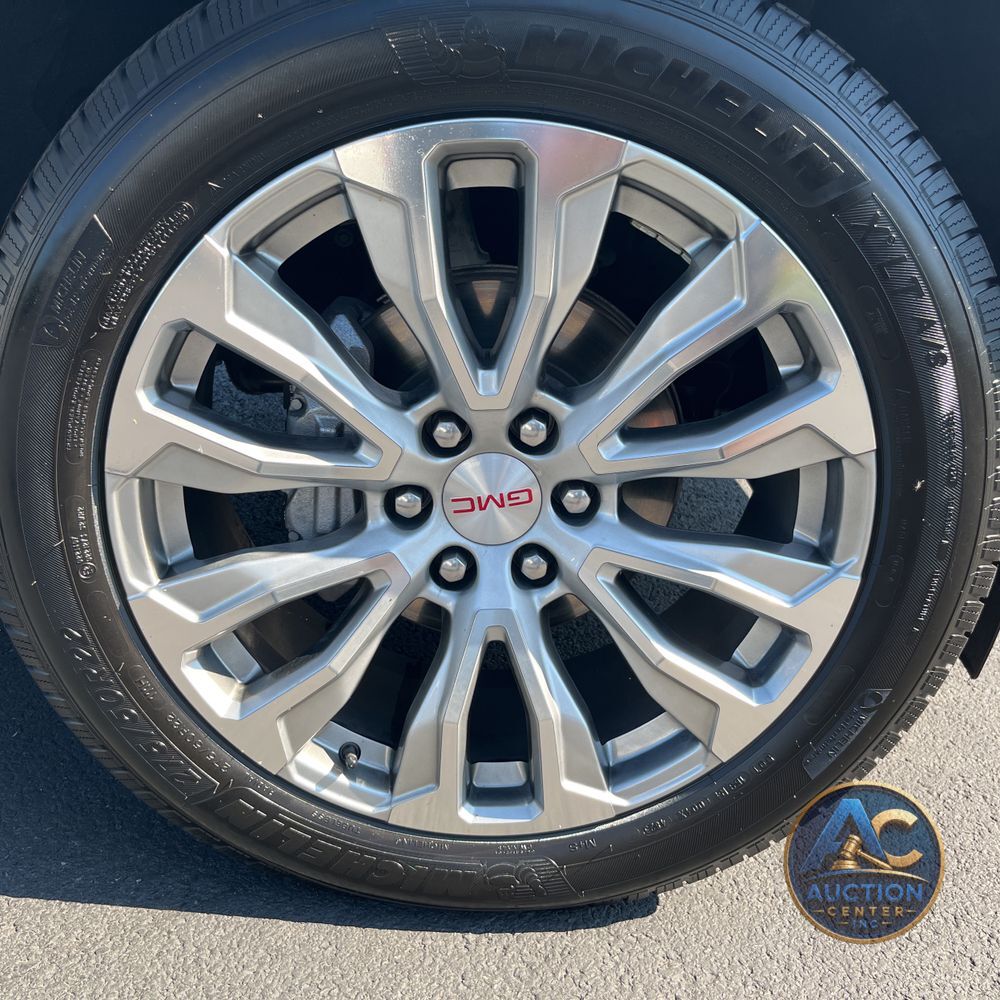 2022 GMC Yukon XL Denali
