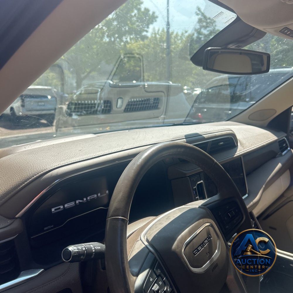 2022 GMC Yukon XL Denali