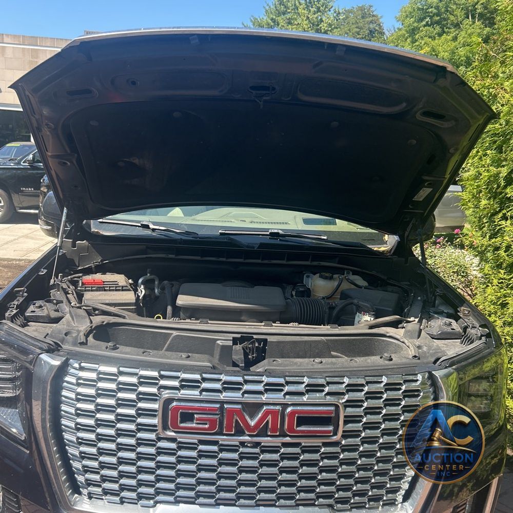 2022 GMC Yukon XL Denali