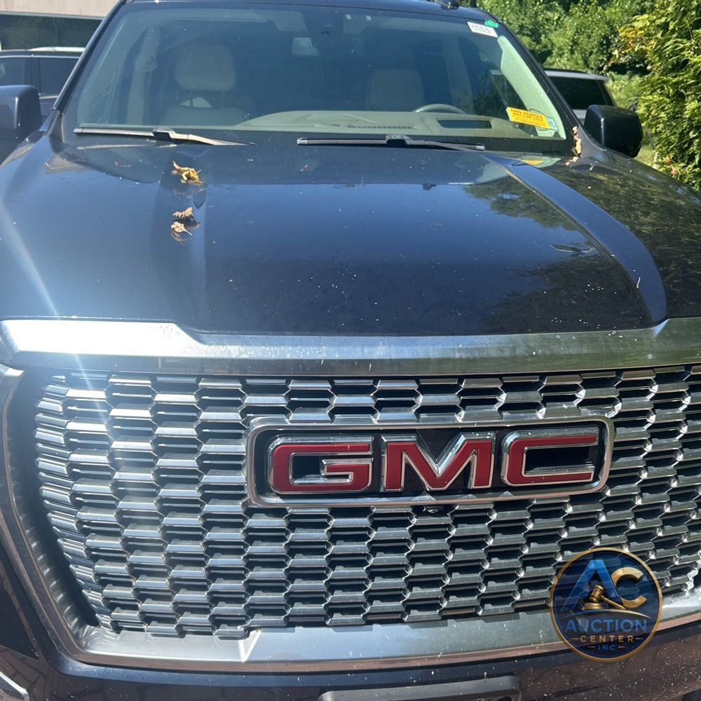 2022 GMC Yukon XL Denali