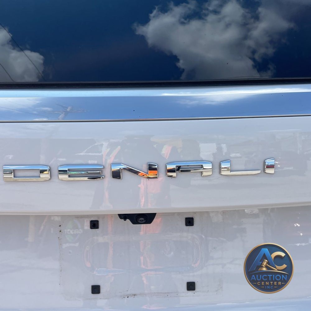 2025 GMC Yukon XL Denali