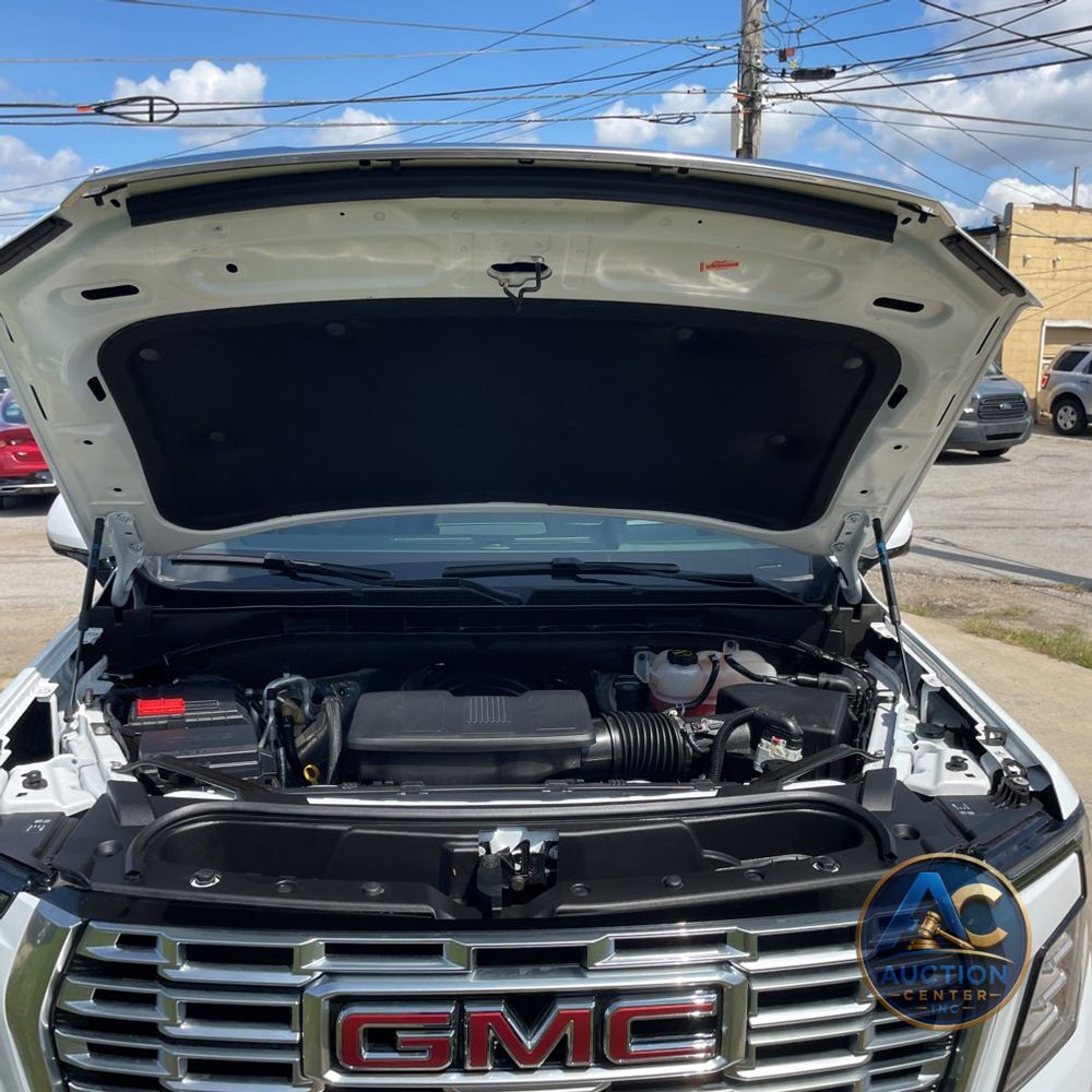 2025 GMC Yukon XL Denali