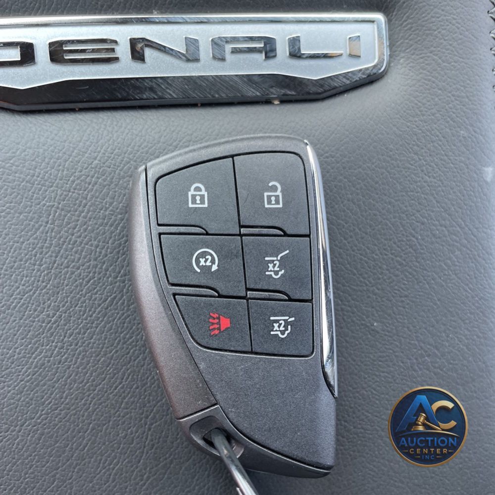 2025 GMC Yukon XL Denali
