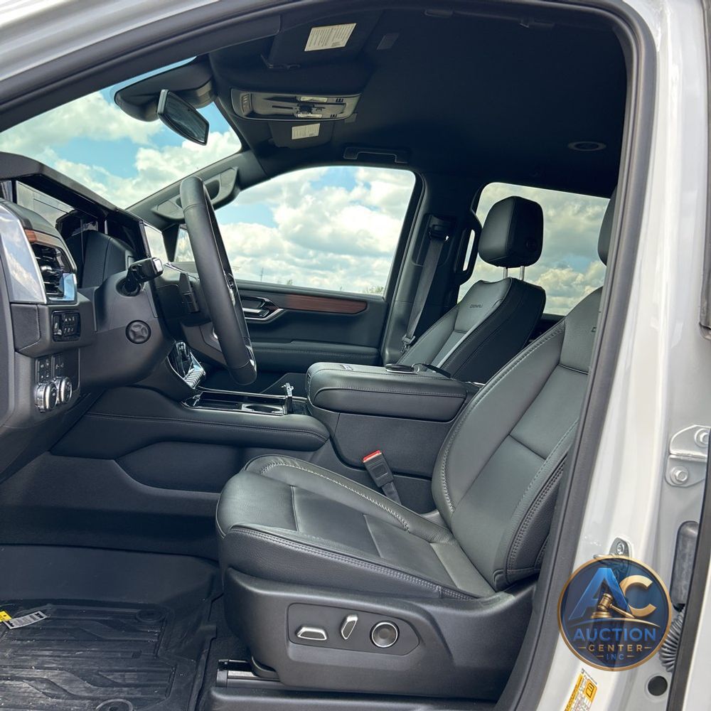 2025 GMC Yukon XL Denali