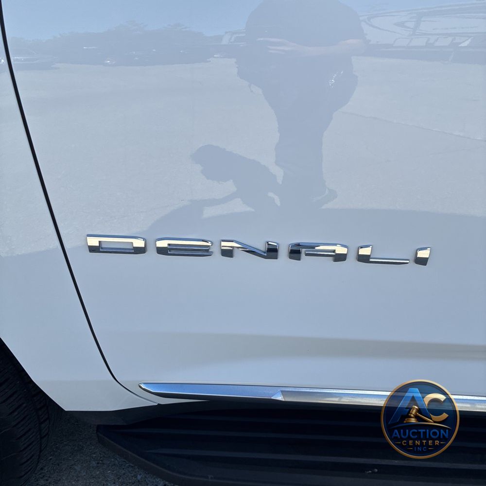 2025 GMC Yukon XL Denali