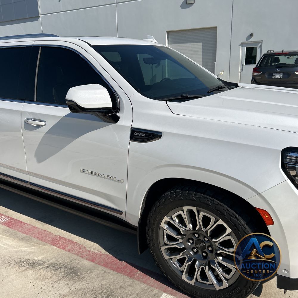2023 GMC Yukon XL Denali Ultimate