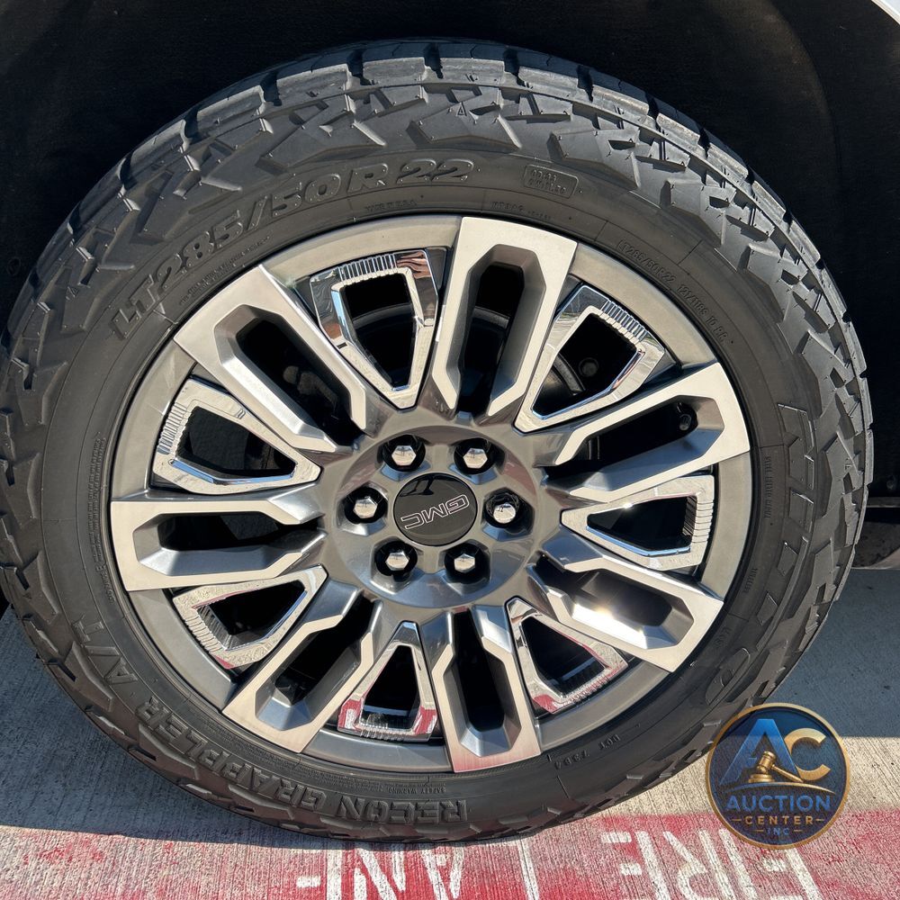 2023 GMC Yukon XL Denali Ultimate