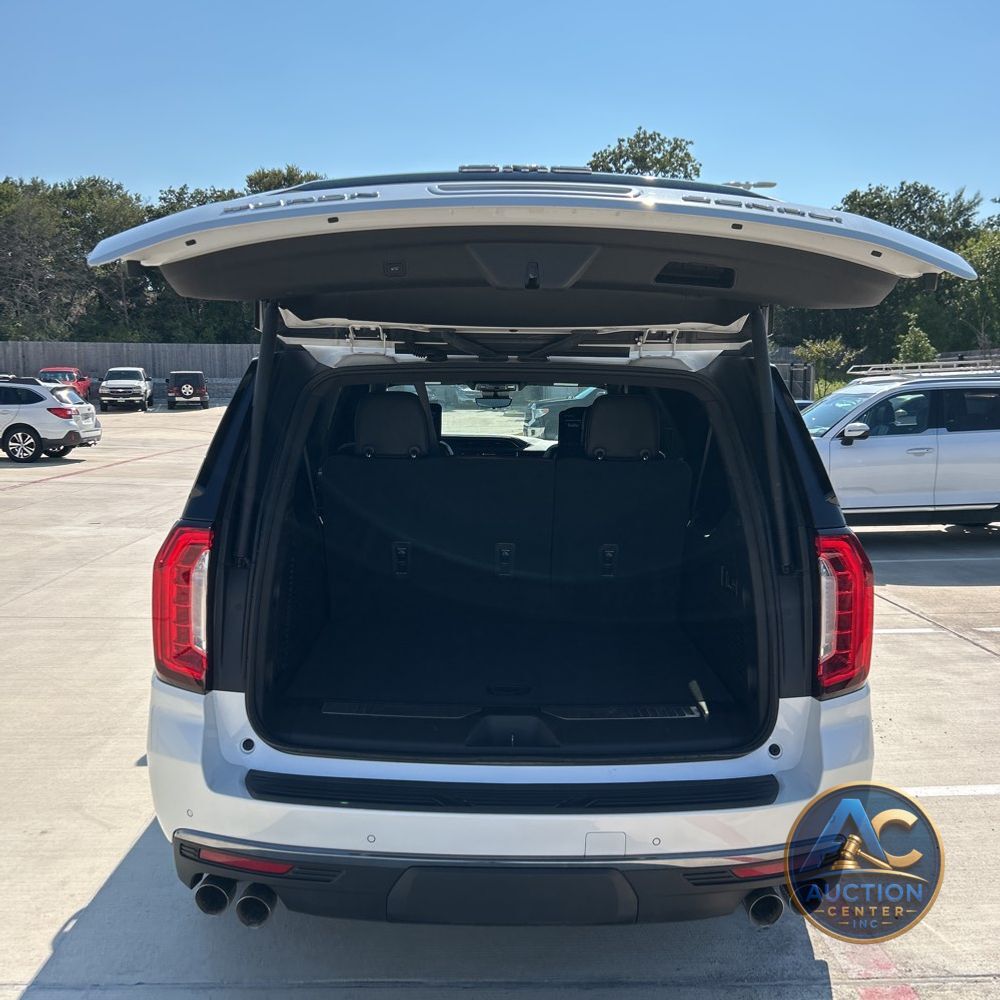 2023 GMC Yukon XL Denali Ultimate