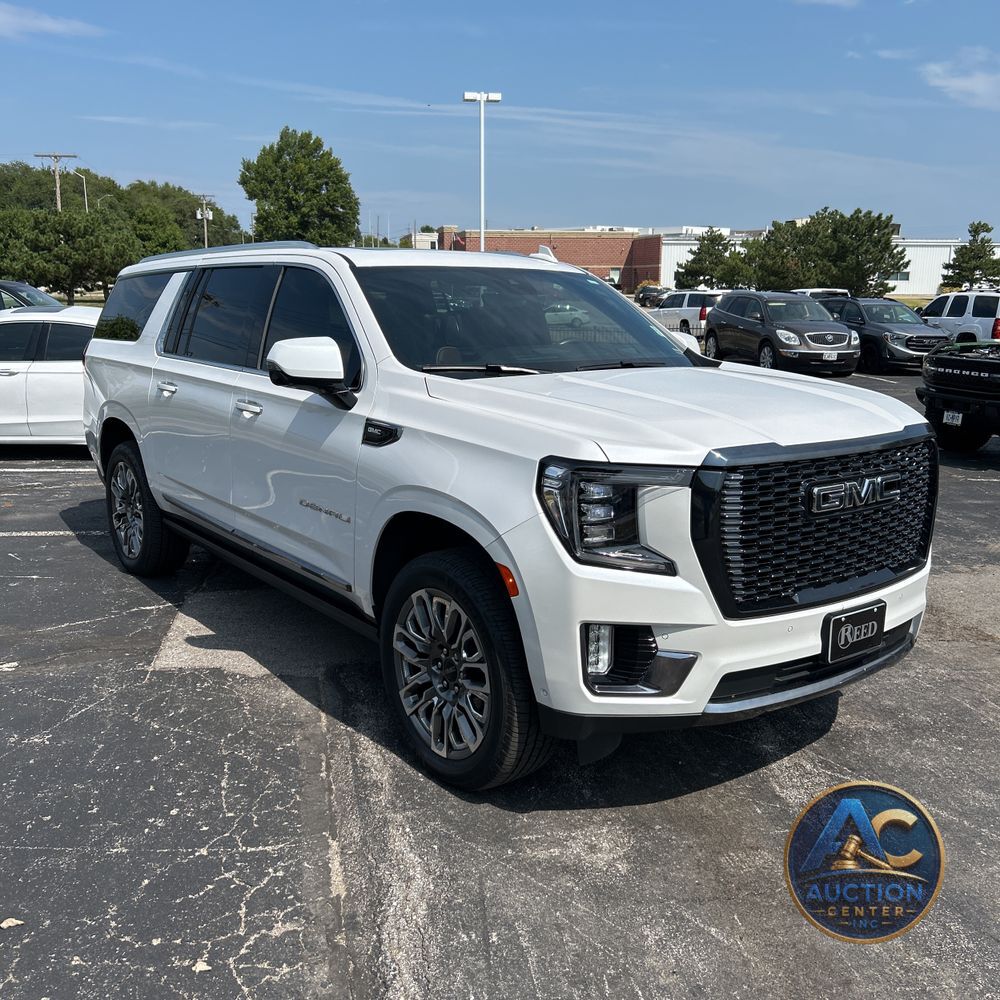 2023 GMC Yukon XL Denali Ultimate