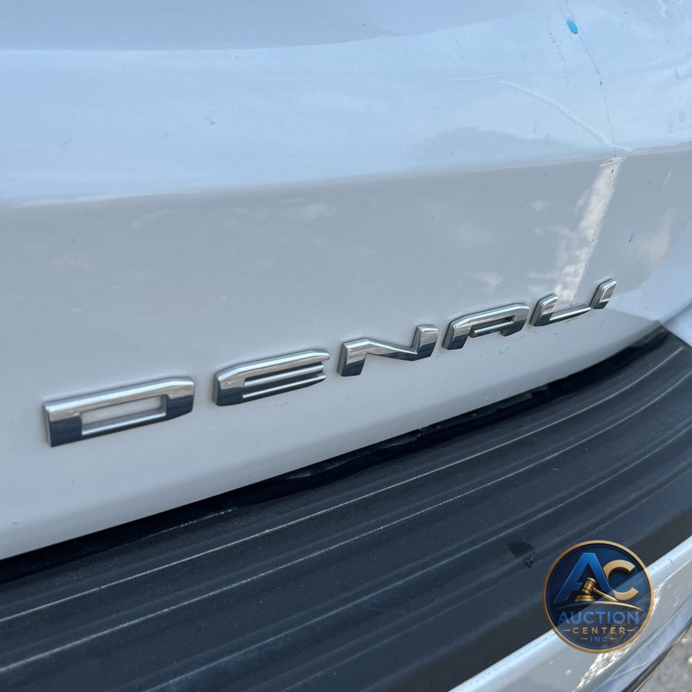 2023 GMC Yukon XL Denali Ultimate
