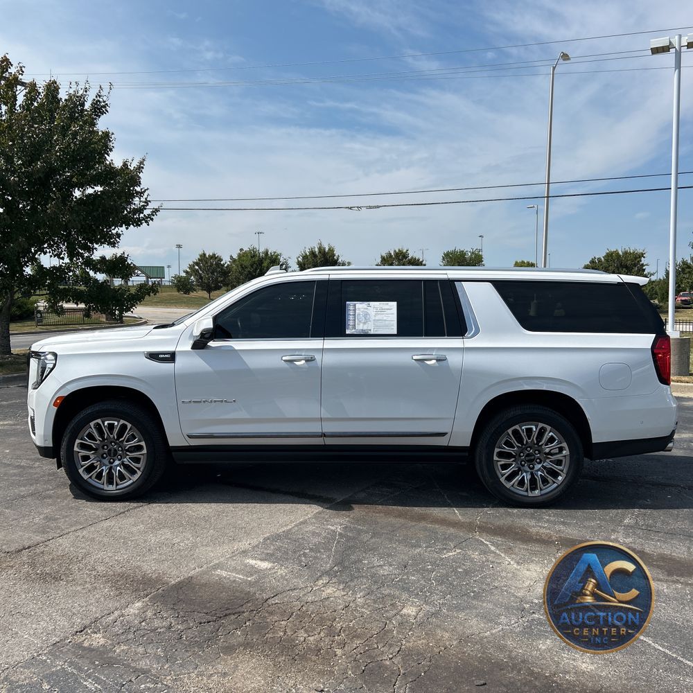 2023 GMC Yukon XL Denali Ultimate