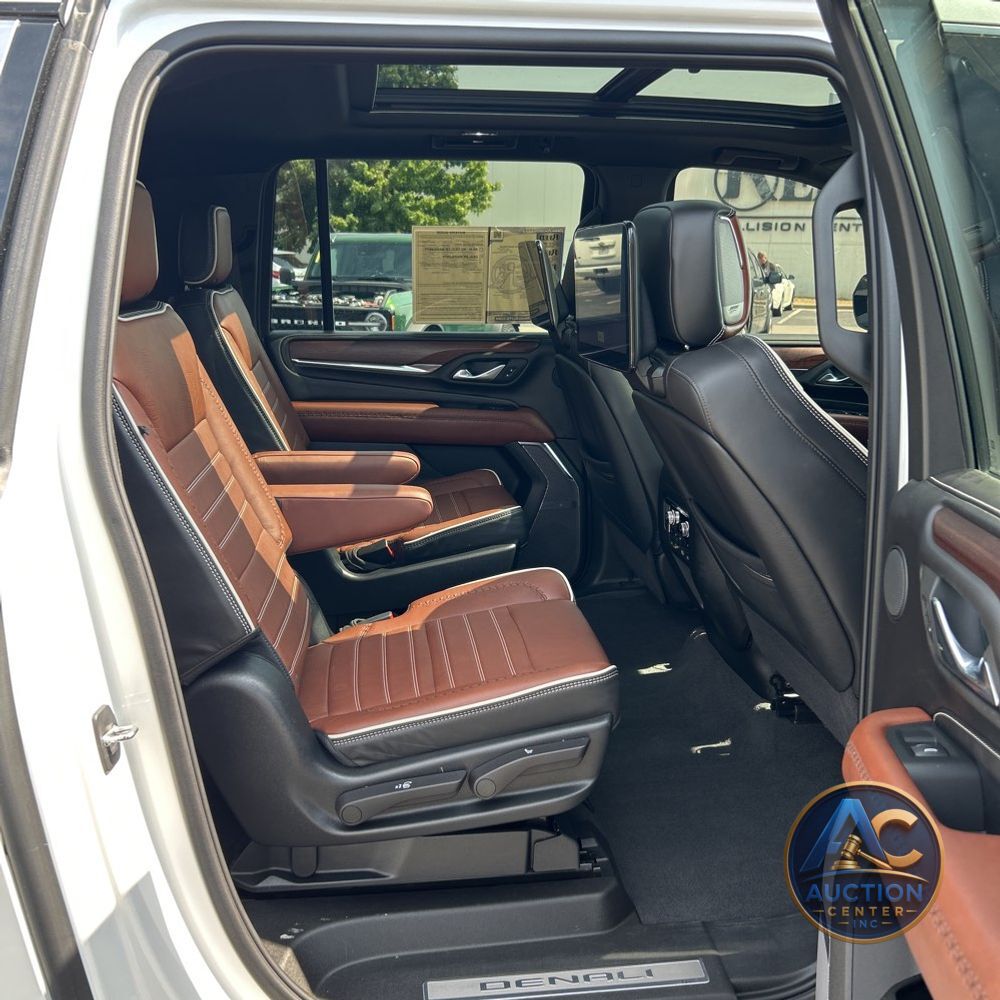 2023 GMC Yukon XL Denali Ultimate