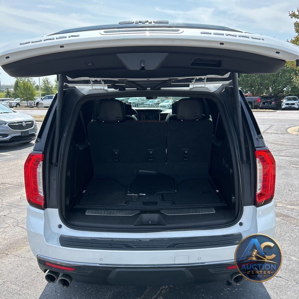 2023 GMC Yukon XL Denali Ultimate