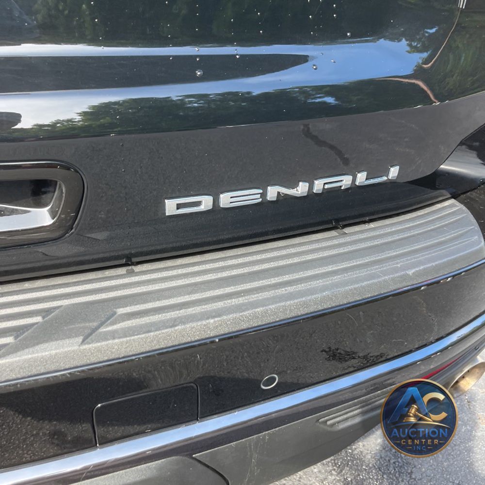 2024 GMC Yukon XL Denali Ultimate
