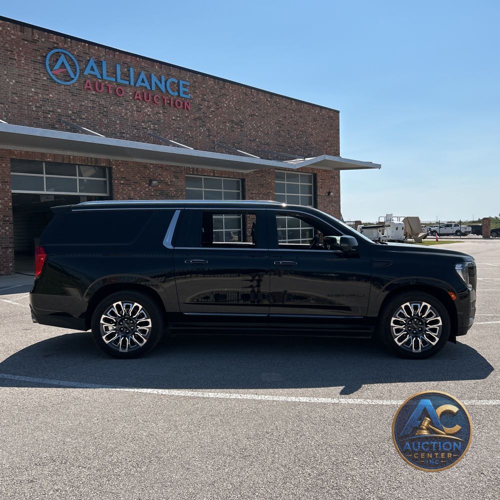 2023 GMC Yukon XL Denali Ultimate