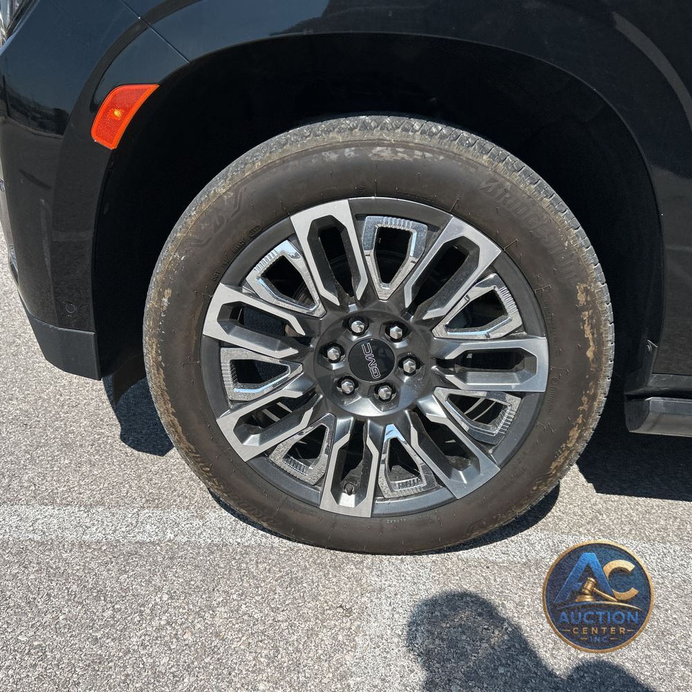 2023 GMC Yukon XL Denali Ultimate