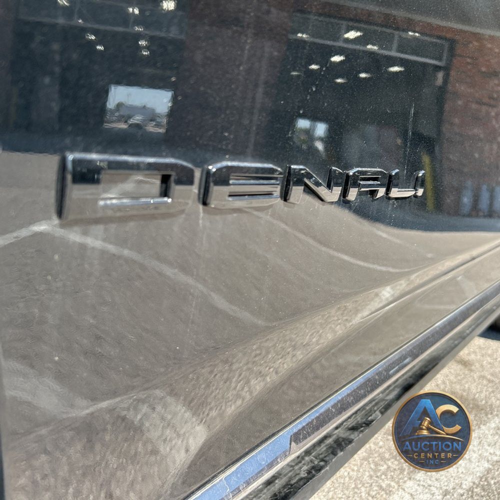 2023 GMC Yukon XL Denali Ultimate