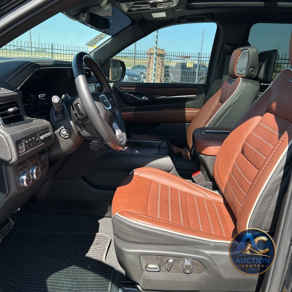 2023 GMC Yukon XL Denali Ultimate