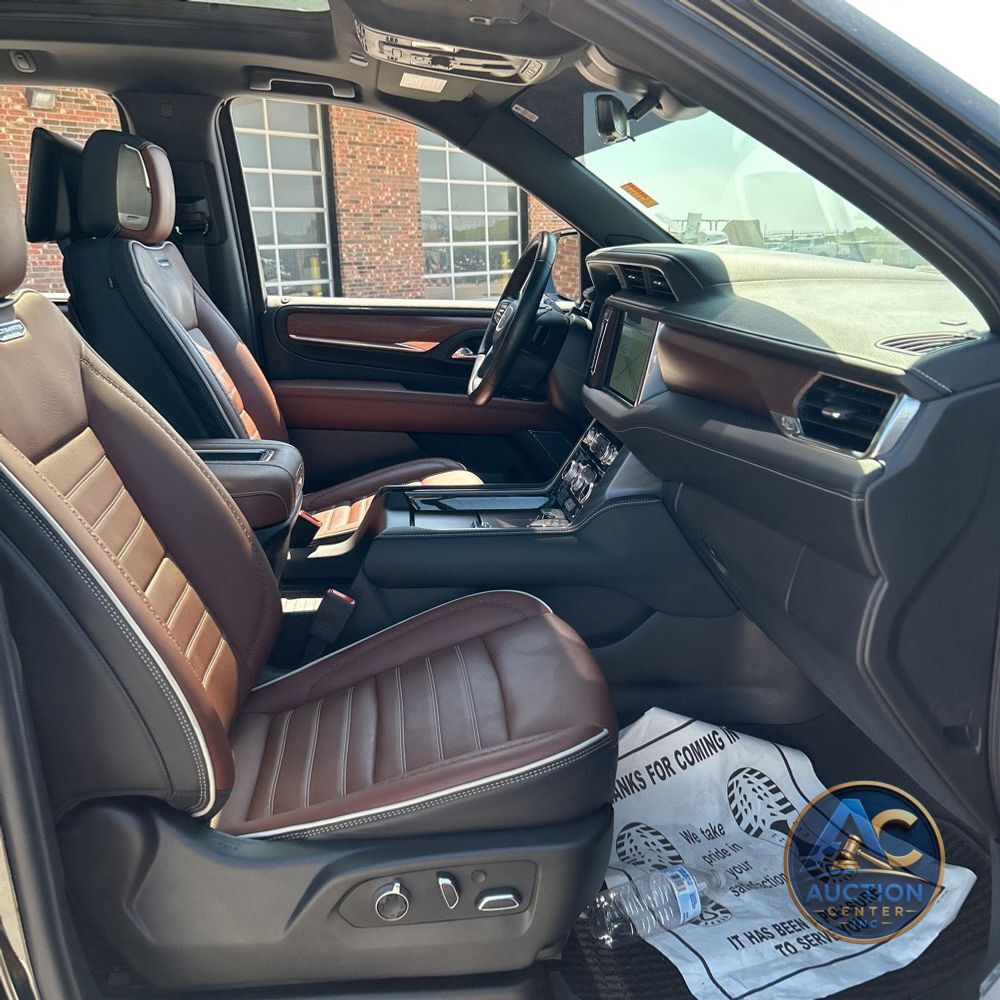 2023 GMC Yukon XL Denali Ultimate