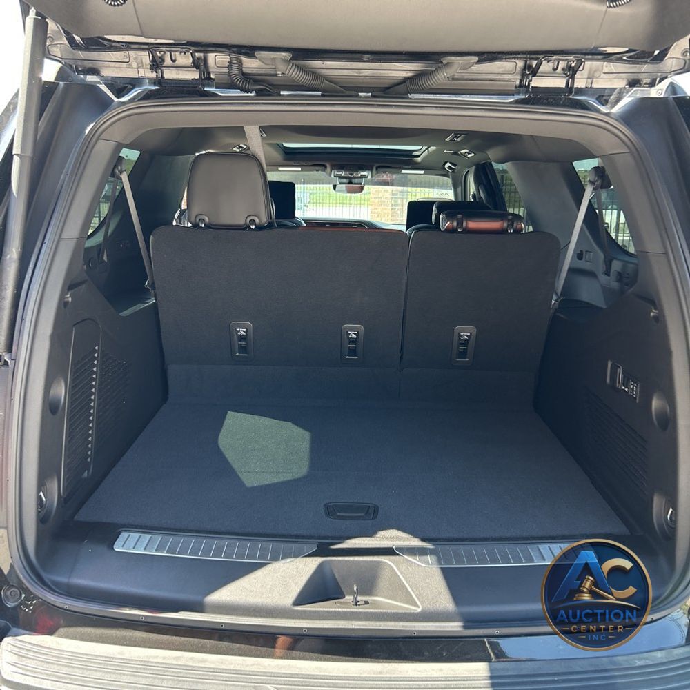 2023 GMC Yukon XL Denali Ultimate