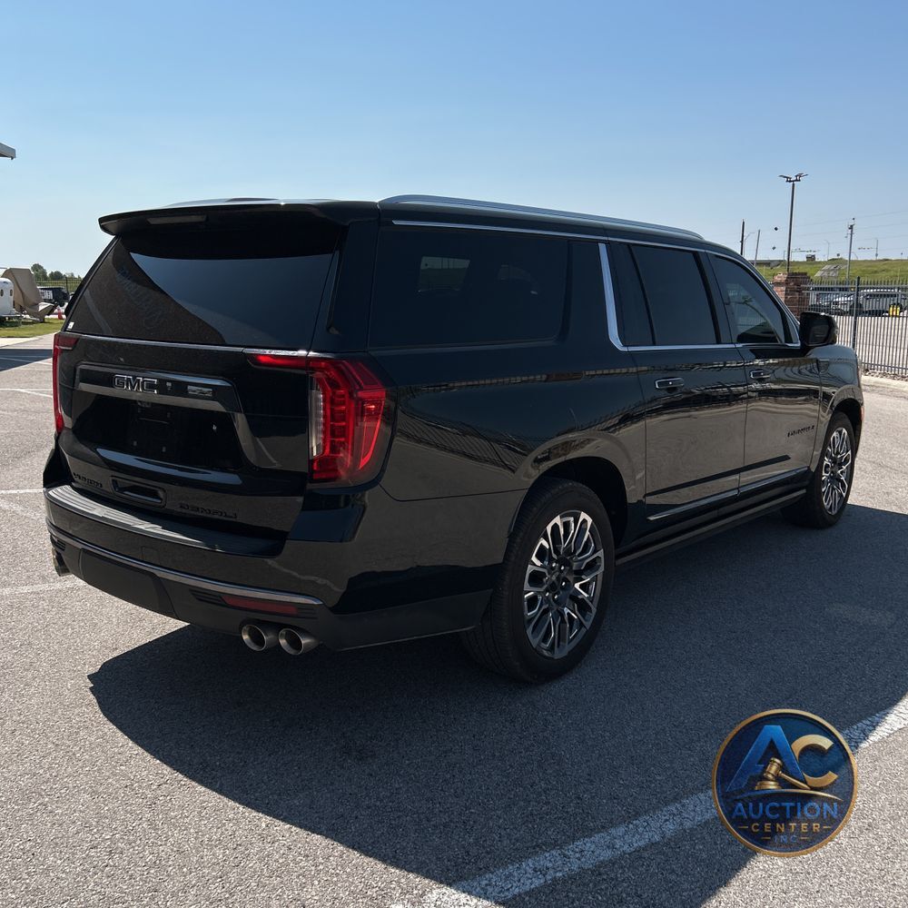 2023 GMC Yukon XL Denali Ultimate